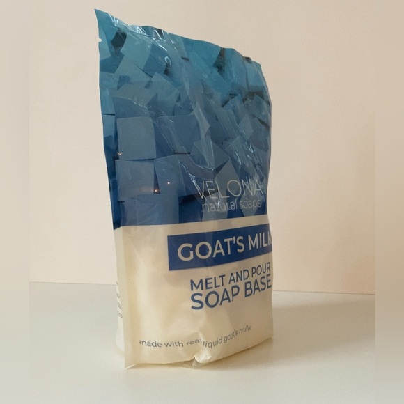 Brand new in package soap making base - Picture 5 of 7